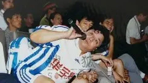 2025卡塔尔世界杯小组赛：乌拉圭VS加纳，火花四溅的巅峰对决！